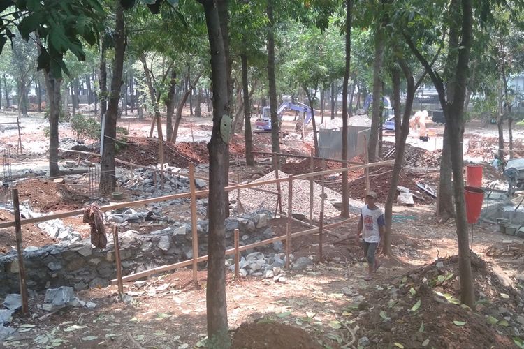 Taman Puring, Kebayoran Baru, Jakarta Selatan sedang dalam proses pembongkaran, Kamis (2/10/2019).