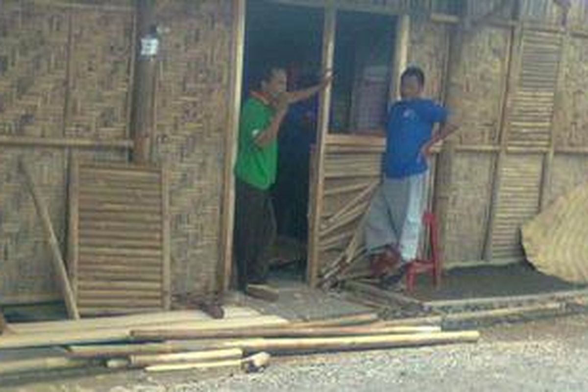 Huntara di Dusun Jambu, Kepuharjo, Cangkringan, Sleman, Yogyakarta.