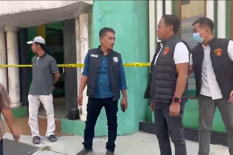 Kantor BMT Alfa Dinar Karanganyar Digeledah, Puluhan Nasabah Tidak Bisa Cairkan Simpanan