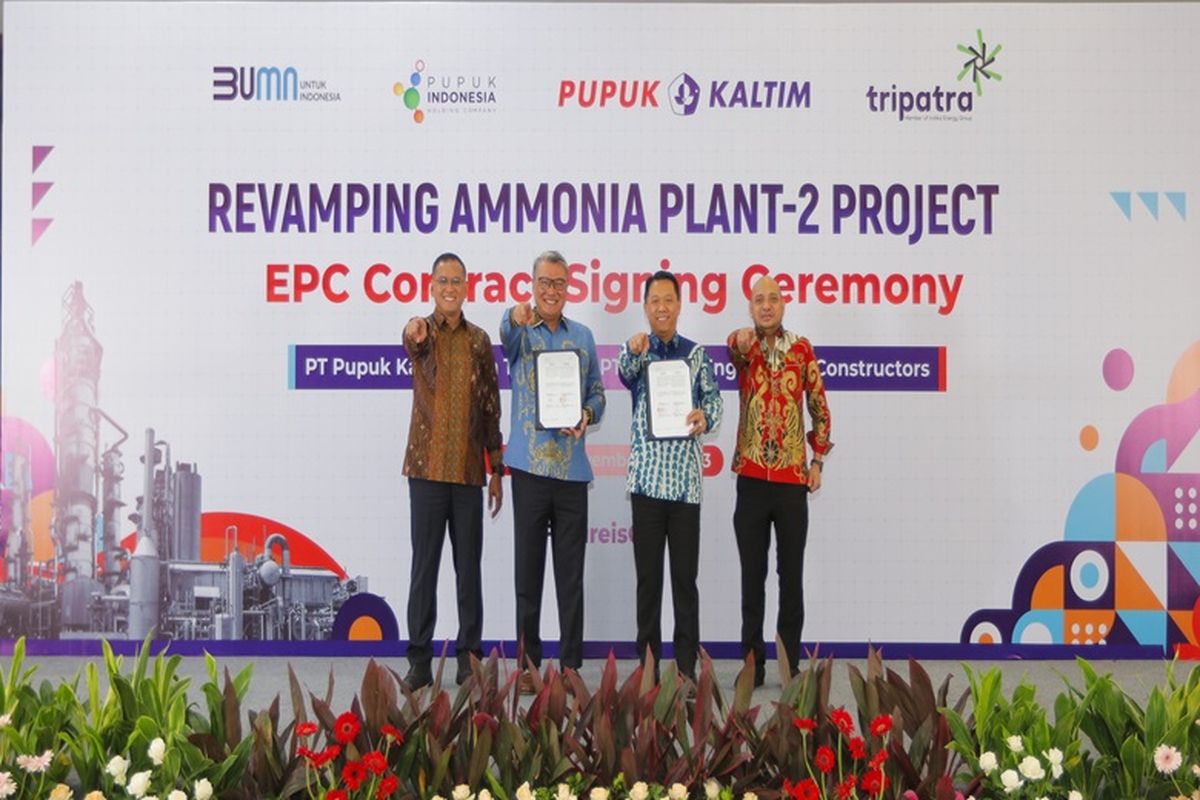 Direktur Utama Pupuk Kaltim Budi Wahju Soesilo mengatakan, proyek revamping sejalan dengan prinsip environmental, social, and governance (ESG) yang menjadi prioritas perseroan dalam mengupayakan transformasi hijau di Indonesia. Proyek revamping pabrik tertua ini ditargetkan bisa menekan emisi hingga 110.000 ton CO2 equivalent per tahun. 