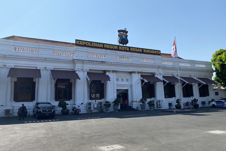 Mapolrestabes Surabaya