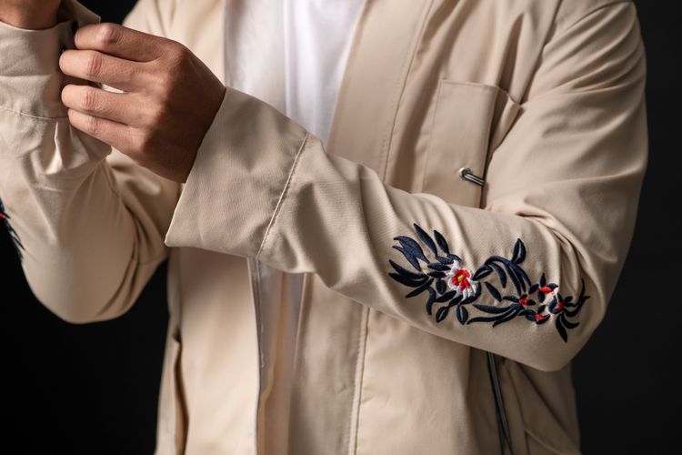 Simak inspirasi outfit kerja ala Nadya Kinanti dan Tarysha Amara yang mengusung gaya old money, tampilannya elegan, timeless, dan mewah.