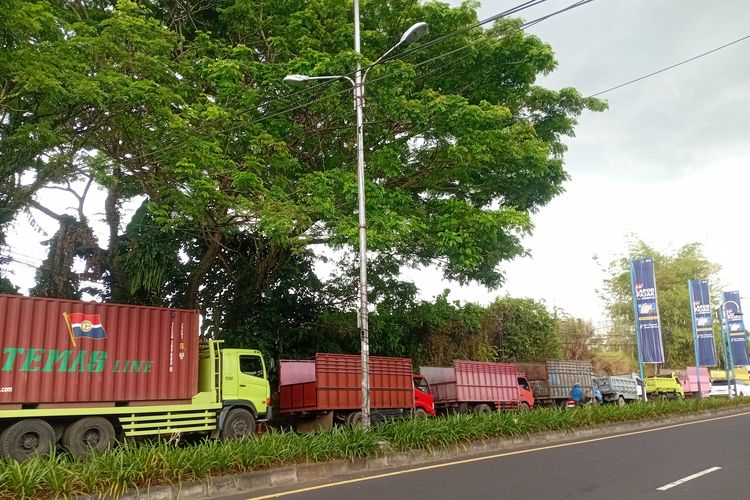 Antrean Solar di SPBU Manado dan Minahasa Mengular, Sopir Terpaksa Beli Eceran
