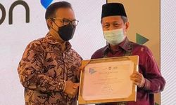 Konsisten Turunkan Stunting 2,7 Persen Per Tahun, Pemprov Riau Terima Penghargaan dari BKKBN