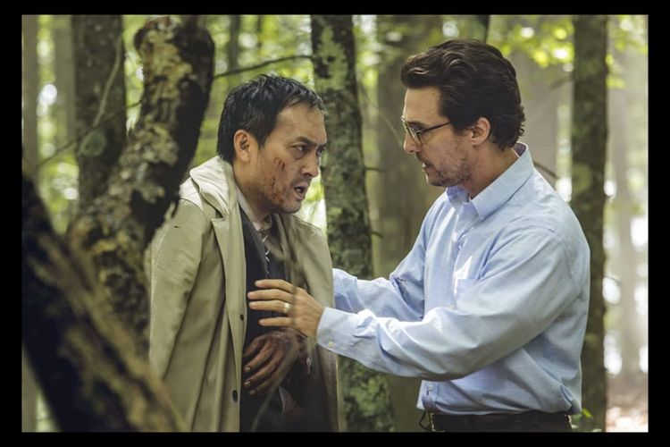Aktor Matthew McConaughey dan Ken Watanabe dalam film The Sea of Trees (2015). Tayang di Mola TV