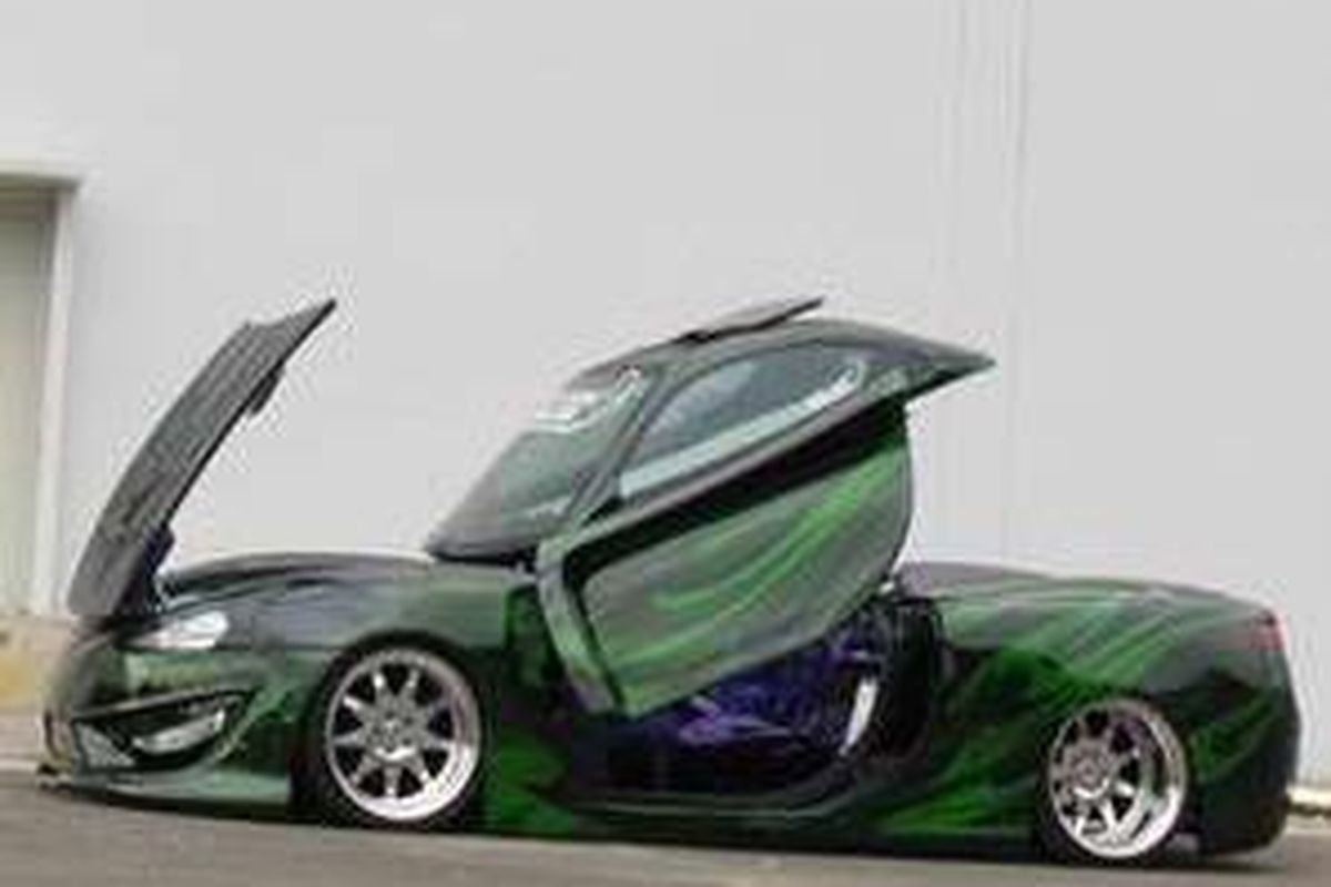 Butuh 7 motorize untuk membuka dan tutup kap mesin, atap dan bagasi