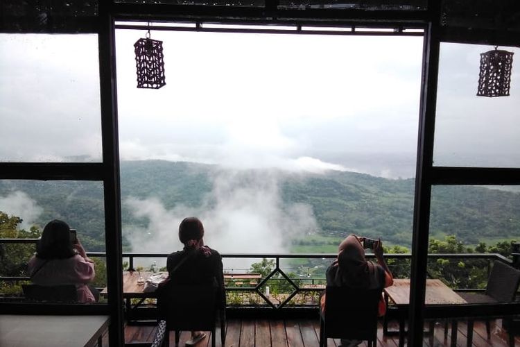 Tempat makan bernama Millenial Coffee & View di Kabupaten Bantul, Yogyakarta (dok. Millenial Coffee & View).