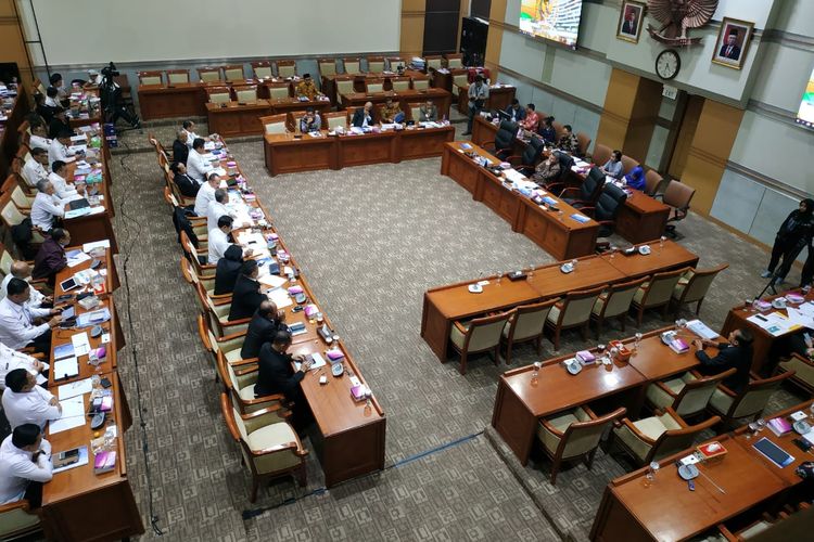Rapat dengar pendapat bersama BNN di Komisi III DPR, Parlemen, Senayan, Jakarta, Kamis (21/11/2019).