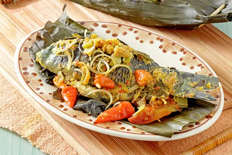 Resep Pepes Ikan Kecombrang, Pakai Ikan Mas