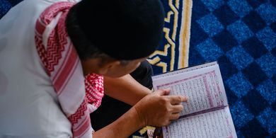 Bolehkah Memegang Al-Qur’an Tanpa Wudhu? Ini Penjelasan Majelis Tarjih Muhammadiyah