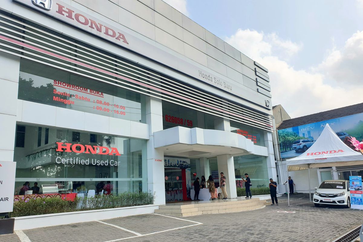 PT Honda Prospect Motor (HPM) kembali memperluas jaringan dengan meresmikan dua diler mobil berkas bersertifikasi, yakni Honda Bintang Solo Used Car di Kota Surakarta dan Honda Solo Baru Used Car di Kabupaten Sukoharjo.