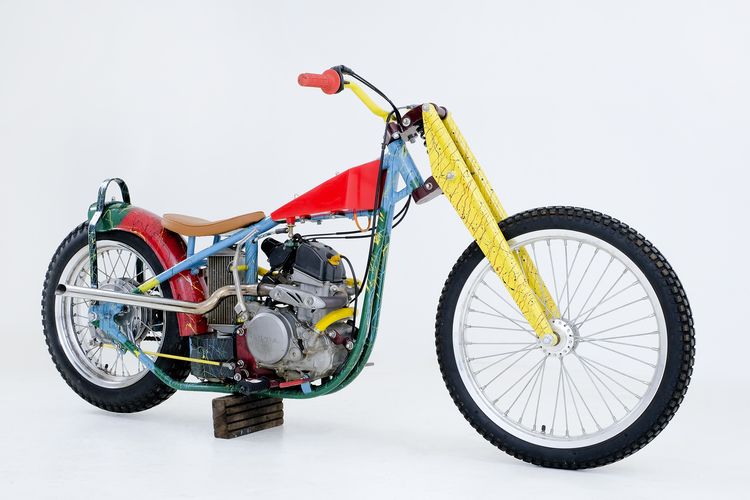 Motor custom Honda CRF 250R bergaya speedway chopper garapan Saikin Garage