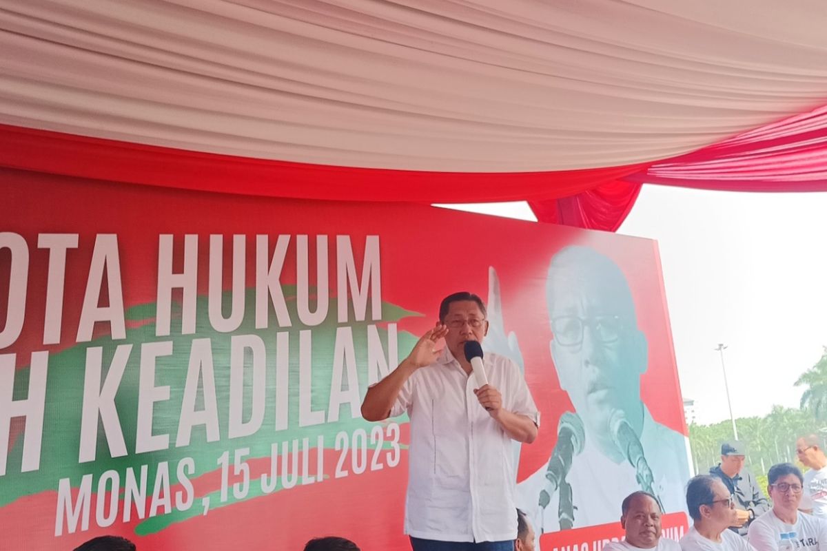 Ketua Umum Partai Kebangkitan Nusantara (PKN) Anas Urbaningrum saat memberikan pidato politik di Monumen Nasional (Monas) Sabtu (15/7/2023).