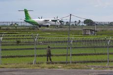 Penasaran, Berapa Gaji Tukang Parkir Pesawat?