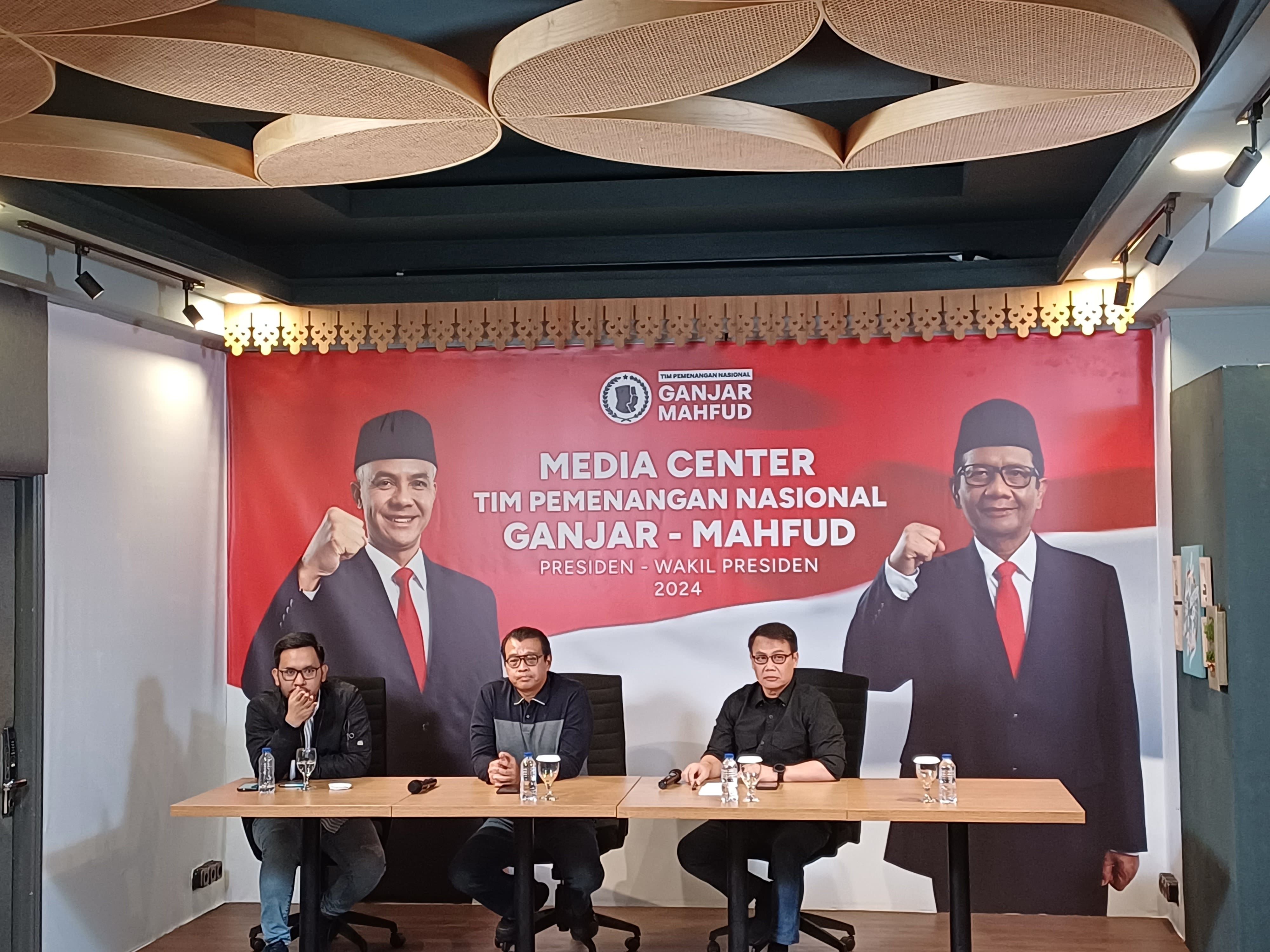 Basarah Sebut Megawati Larang Kader PDI-P Serang Jokowi 