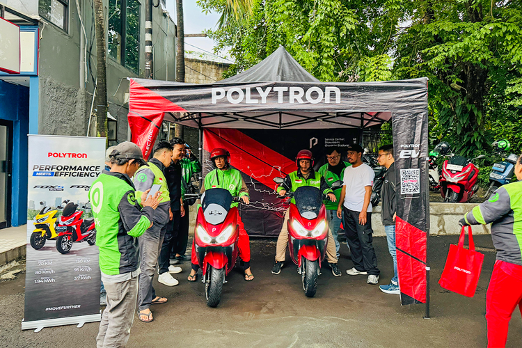 Polytron menyediakan program khusus pembelian motor listrik Polytron FOX-R bagi para mitra pengemudi Gojek. Program ini bertajuk ?Ngegojek Lebih Hemat, Kantong Lebih Sehat?. 