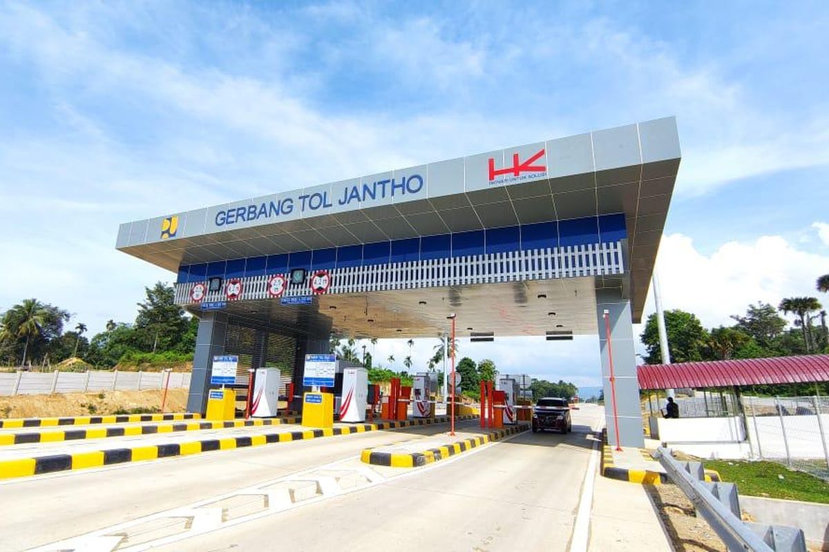 Gerbang Tol (GT) Jantho di Tol Sigli-Banda Aceh Seksi 3 (Jantho-Indrapuri).