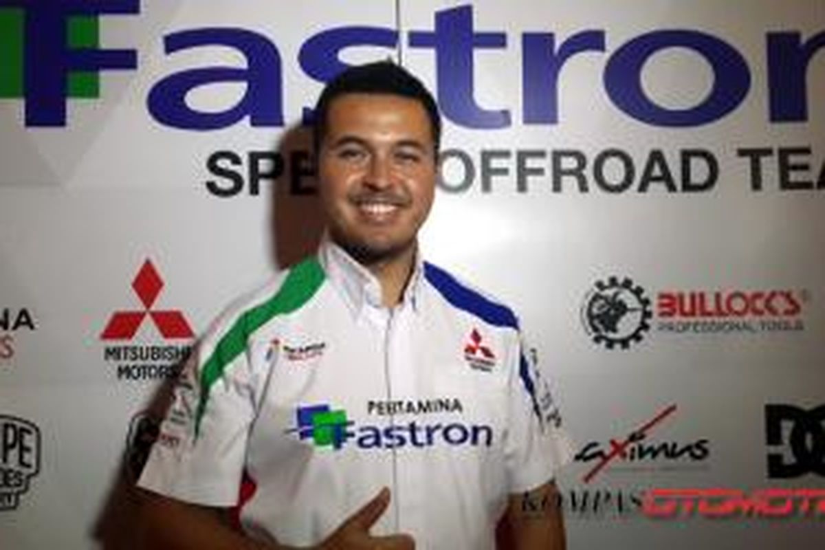 Rifat Sungkar mendapat dukungan dari Pertamina Fastron di dua seri terakhir Kejurnas Speed Offroad 2015.