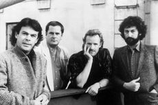 Lirik dan Chord Lagu Casual Conversations - Supertramp