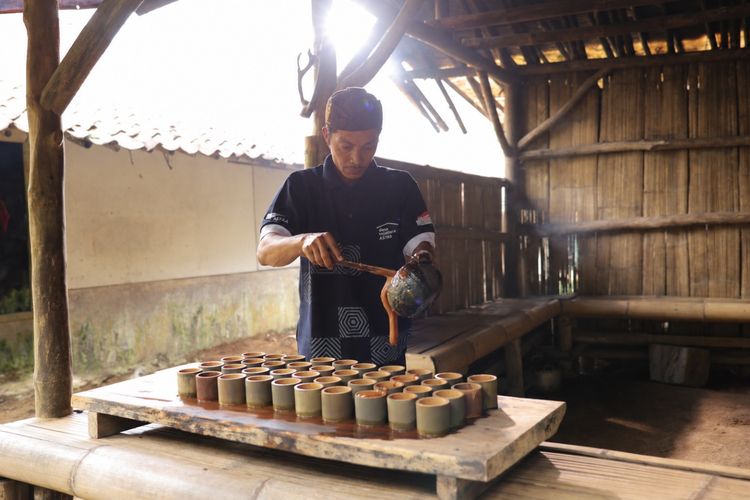 Inovasi Warga Kaki Gunung Gede Pangrango bersama Astra: Sawo Jadi Sambal dan Limbah Jadi Karya