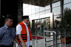 KPK Periksa Tersangka Penyuap Gubernur Bengkulu