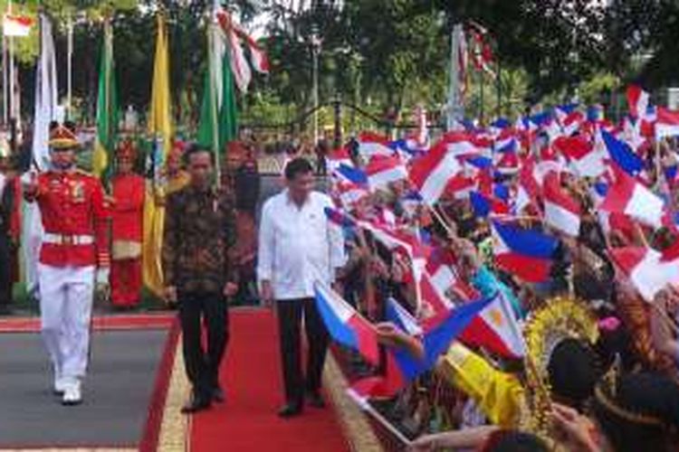 Presiden Joko Widodo menerima Presiden Filipina Rodrigo Duterte di Istana Merdeka, Jakarta,  Jumat (9/9/2016).