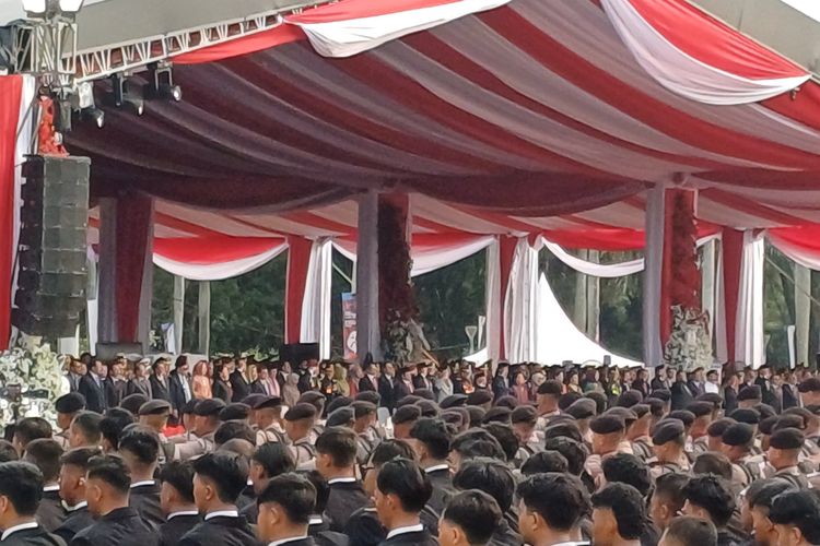 Suasana upacara Hari Ulang Tahun (HUT) Ke-78 Bhayangkara di Monas, Jakarta, Senin (1/7/2024).
