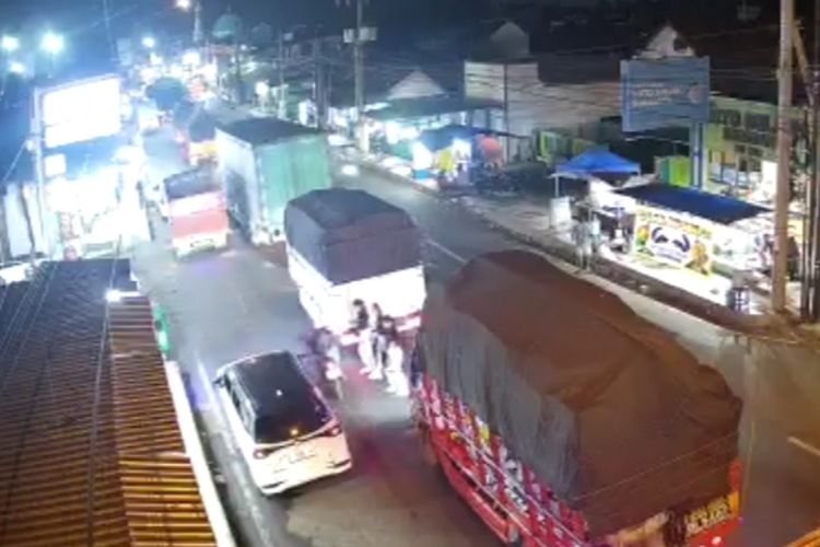 Kemacetan ke Pelabuhan Ketapang Mengular 5 Km, Sopir Pilih Putar Balik