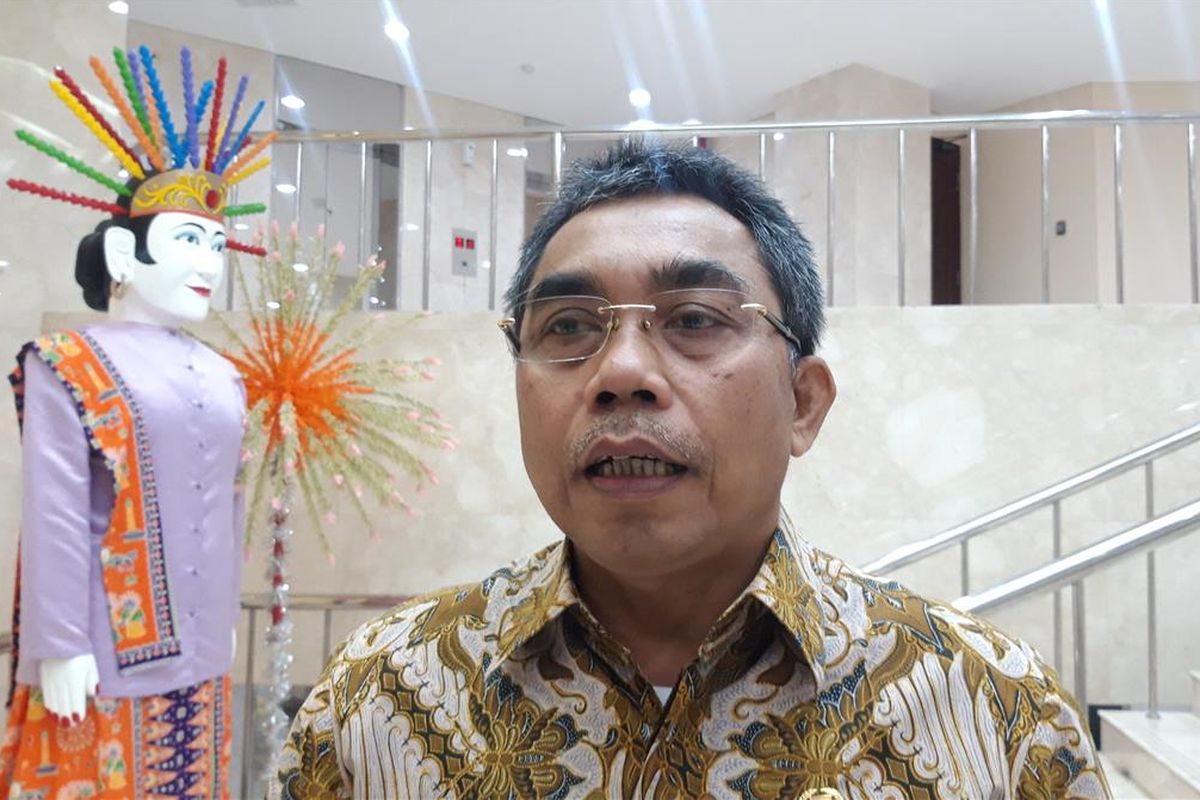 Ketua Fraksi PDIP DPRD DKI Jakarta Gembong Warsono di Gedung DPRD DKI Jakarta, Senin (15/7/2019)