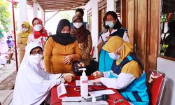 Kematian Covid-19 Didominasi Lansia, Pemkab Wonogiri Targetkan Tuntaskan Vaksinasi Lansia