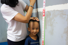 Profesi Bidan Penting dalam Turunkan Angka Stunting Anak di Indonesia