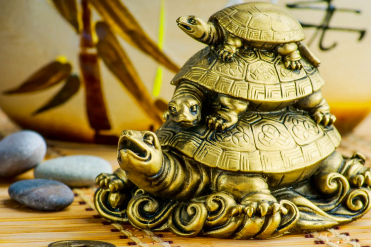 Patung kura-kura pembawa hoki menurut feng shui