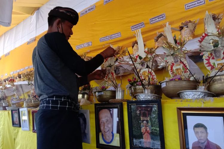 Upacara ngaben massal di Banyuwangi, Jawa Timur. 