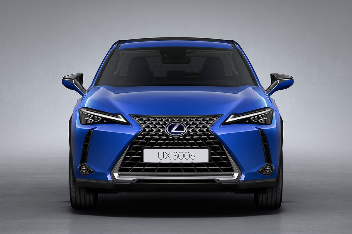 Toyota Indonesia siap meluncurkan BEV perdana di Indonesia lewat produk Lexus, UX 300e.