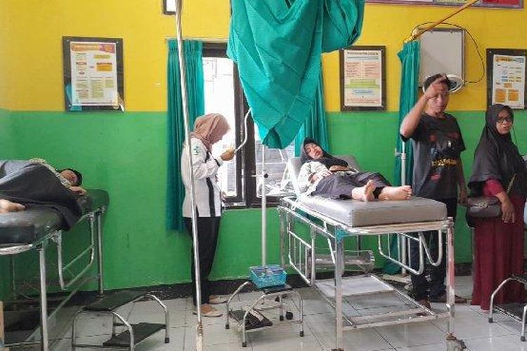 Buntut Kasus Keracunan, MBG Didesak Dihentikan Sementara hingga Evaluasi Menyeluruh Dilakukan