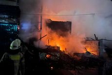 Beberapa Rumah Terbakar di Jalan Semeru Raya Jakbar, 100 Warga Terdampak