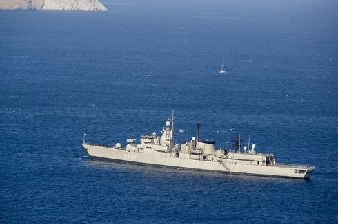 Rakyat Yunani Diminta Patungan untuk Beli Kapal Perang Baru