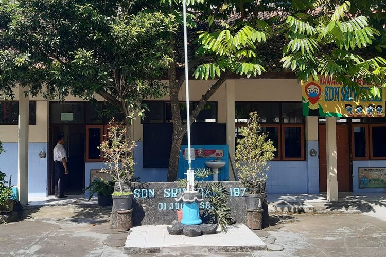 SDN Sriwedari No 197 berlokasi di Jalan Kebangkitan Nasional No 23, Sriwedari, Kecamatan Laweyan, Solo, Jawa Tengah, Kamis (30/6/2022).