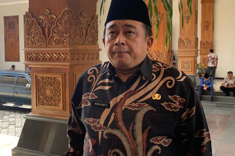 Kasi Penyelenggara Haji dan Umrah Kemenag Kabupaten Madiun, Imron Rofii