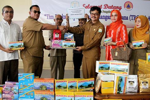  Dendeng dan Ikan Keumamah Untuk Korban Gempa Palu