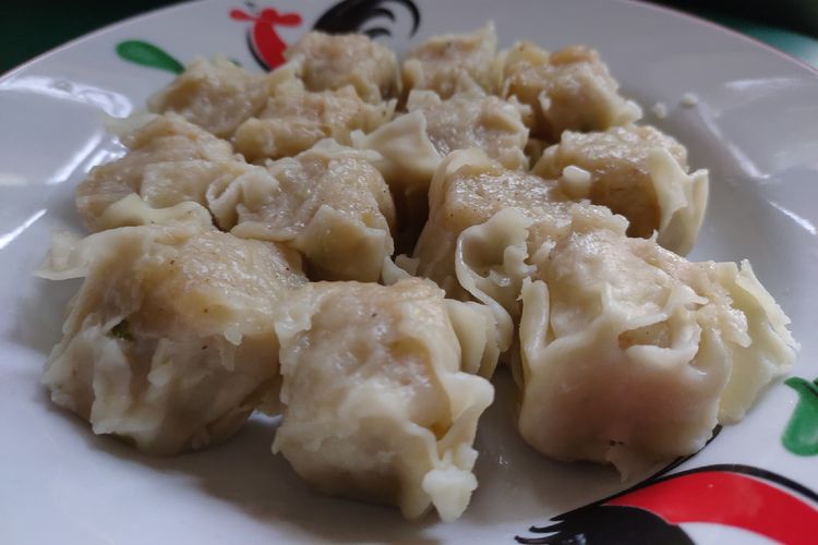 Frozen Food Siomay Es Teler 77 siap disantap.