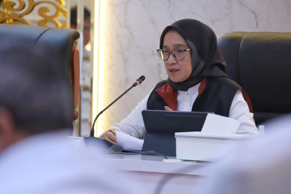 Menpan-RB Rini Widyantini.