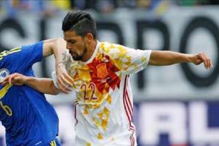 Pemain tim nasional Spanyol, Nolito, tampil gemilang saat berhadapan dengan Bosnia Herzegovina di St Gallen, Swiss, pada Minggu (29/5/2016) waktu setempat.