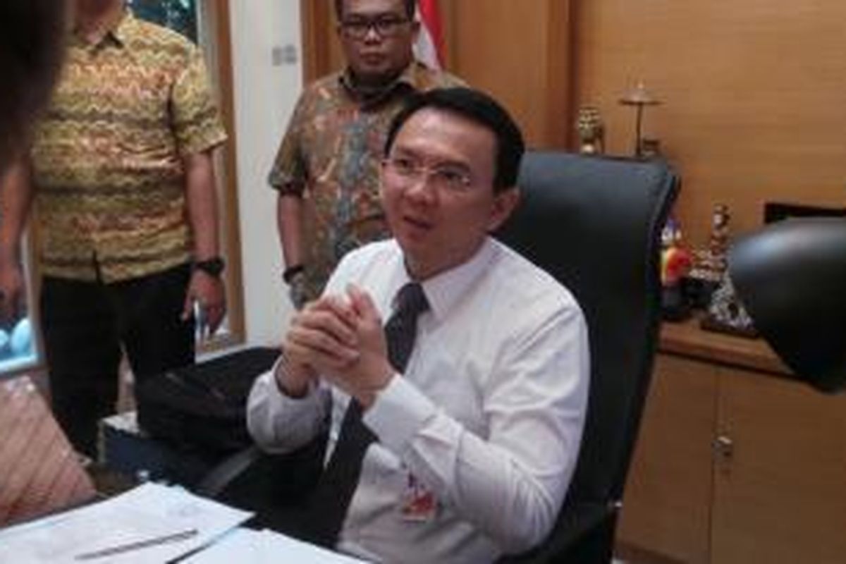 Gubernur DKI Jakarta Basuki Tjahaja Purnama di ruang kerja Gubernur, di Balaikota, Kamis (22/1/2015).