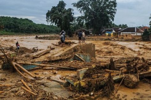 Sungai Ciberang Kembali Meluap, Jembatan Penghubung Banten-Jabar Putus