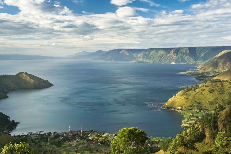 Danau Toba di Sumatera Utara.