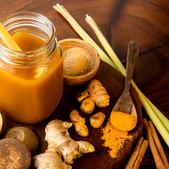 Ilustrasi jamu. Kemenkes tegaskan komitmen integrasi jamu dan obat bahan alam ke dalam sistem kesehatan nasional sebagai wujud kearifan lokal dan solusi kesehatan modern.