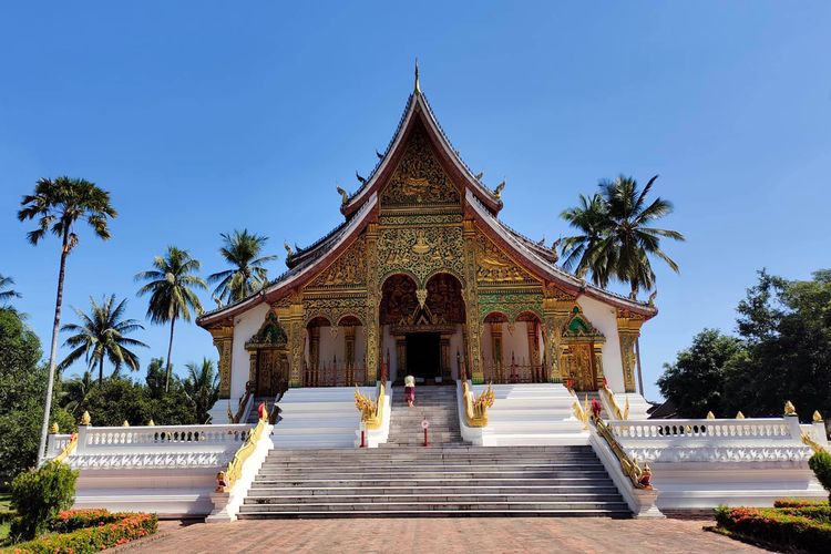 Wihara Wat Xiengthong di Luang Prabang, Laos. Luang Prabang masuk daftar World's Greatest Place 2023 (Tempat Terbaik di Dunia 2023) versi TIME.