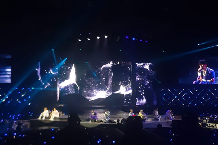 Boy group Korea Selatan menggelar konser bertajuk Super Junior World Tour - Super Show 9: Road in Jakarta di Indonesia Convention Exhibition (ICE) BSD, Tangerang, Sabtu (17/9/2022).