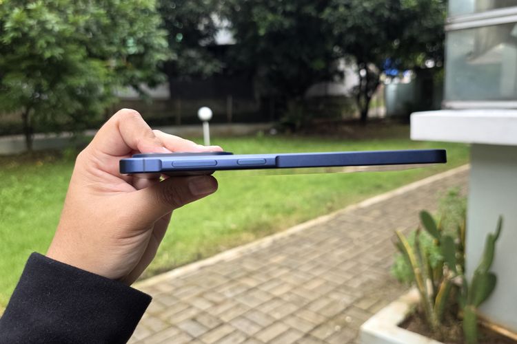 Di atas kertas, Samsung Galaxy A57 5G memiliki ketebalan sekitar 6,9 mm dengan bobot sekitar 179 gram. 